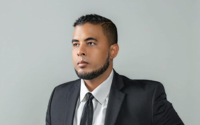 Lic. Rahonel Rodríguez ofrece recomendaciones para prevenir fraudes inmobiliarios en República Dominicana