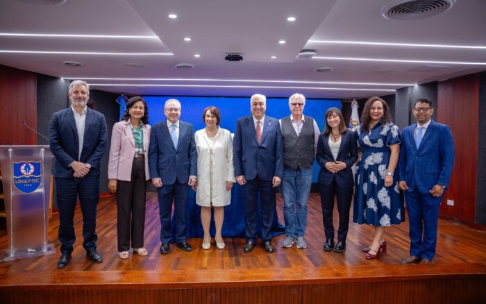 Histórico acuerdo entre la academia y el sector comercial impulsa la transformación del retail dominicano
