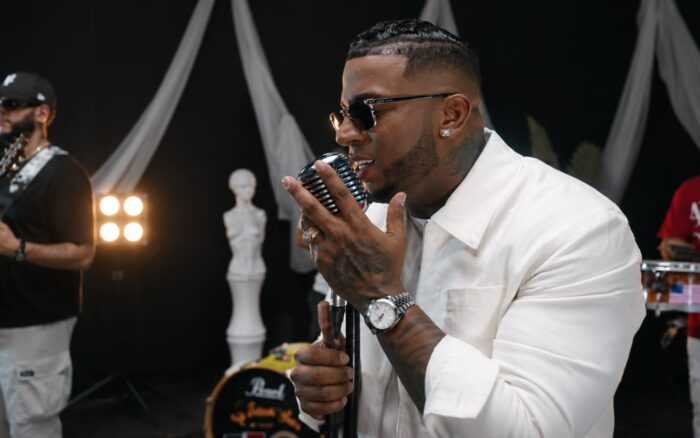 Crazy Design debuta con orquesta de bachata y presenta su nuevo sencillo «Quiéreme»