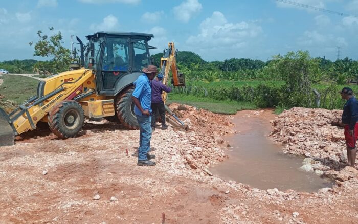 Avería en línea de 48 pulgadas afecta temporalmente el suministro de agua en sectores de Santo Domingo Este