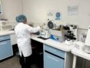Hospital Traumatológico Dr. Darío Contreras amplía horario de atención de su Laboratorio Clínico hasta las 7:00 de la noche