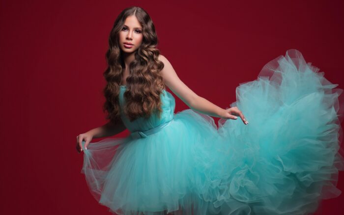 Sophia Gabriela es elegida como imagen de la nueva colección internacional de Aurora Dresses