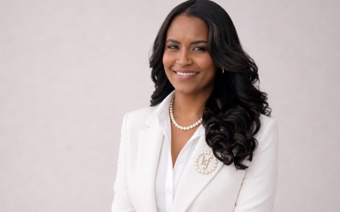 Dominicana Kenia Fernández es nominada a Premios Viva La Mujer Awards