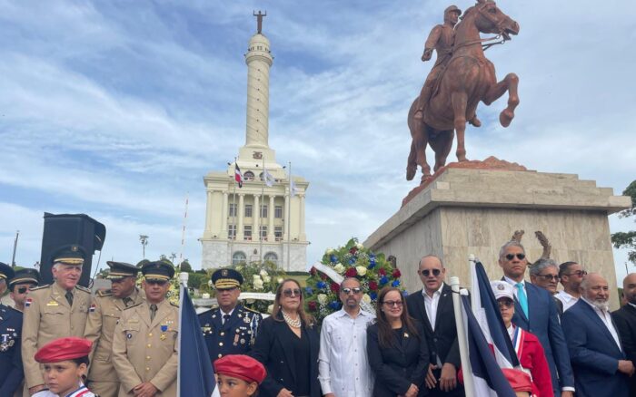 Efemérides Patrias celebra en Santiago el 163 aniversario de la Restauración de la República
