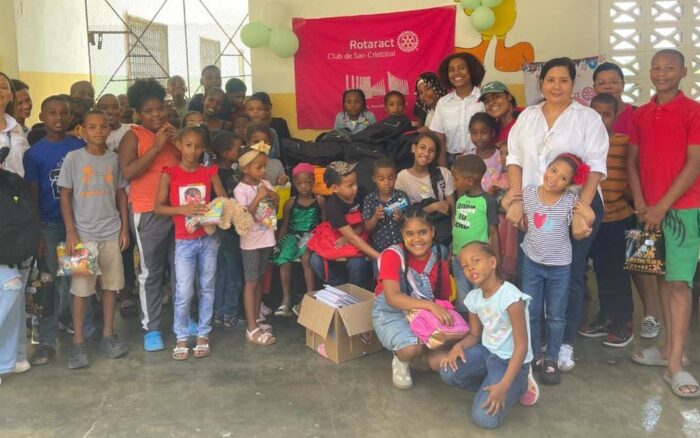 Cub Rotaract San Cristóbal y la Iglesia Filadelfia de AIC llevaron alegria a la Institución de Cuidado Infantil la Suiza en San Cristóbal