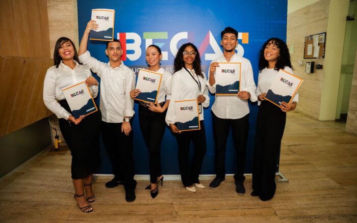 ITLA entrega 118 becas de Educación Superior durante su segunda convocatoria de 2026