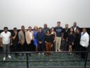 “LA FÁBRICA DE BODAS”, una comedia sobre los sueños, la migración y la locura de sobrevivir en Nueva York