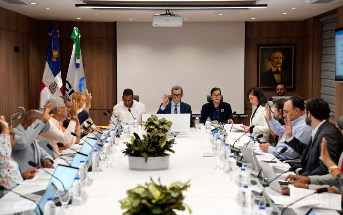 CNSS acoge solicitud de MOPESEP y DIDA para garantizar el derecho a pensión de servidores públicos