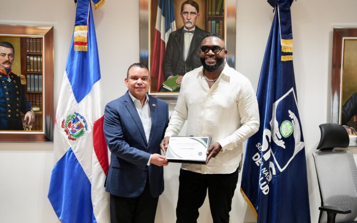 SNS reconoce a David Ortiz como Embajador Honorífico por su trayectoria y labor social