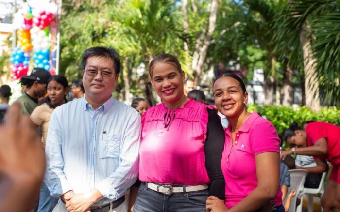 Mars Wang, el empresario chino que convirtió a La Romana en su hogar y la solidaridad en su misión