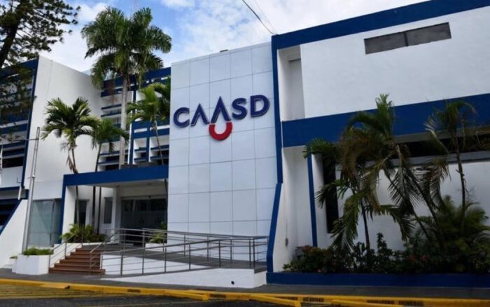 CAASD garantiza agua potable en 25 sectores de Santo Domingo Este; ETED reprograma trabajos