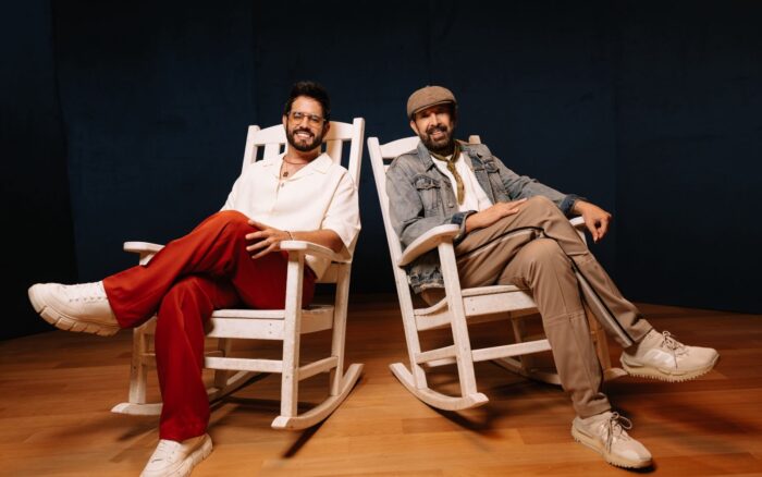 Juan Luis Guerra y Manny Cruz celebran el merengue con “Nieve en Verano”