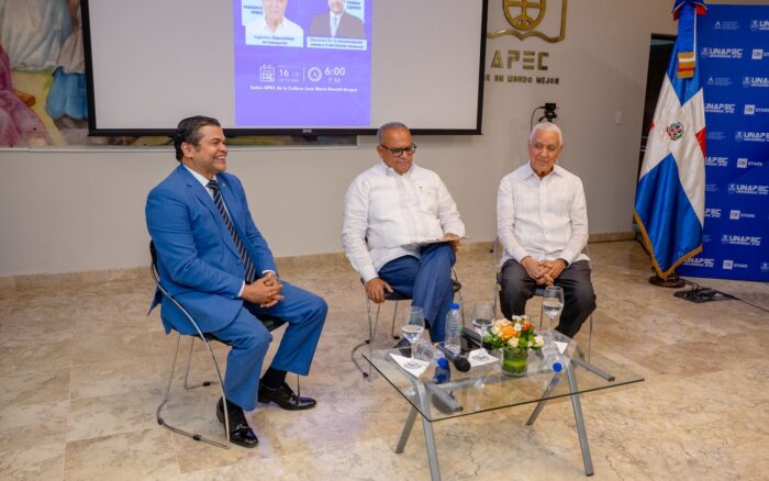 Unapec reúne a especialistas para debatir los desafíos del transporte en República Dominicana