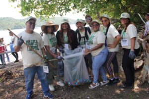 Prioriza RD realiza jornada simultánea de limpieza en cayos de Samaná y retira más de 1,093 libras de desechos