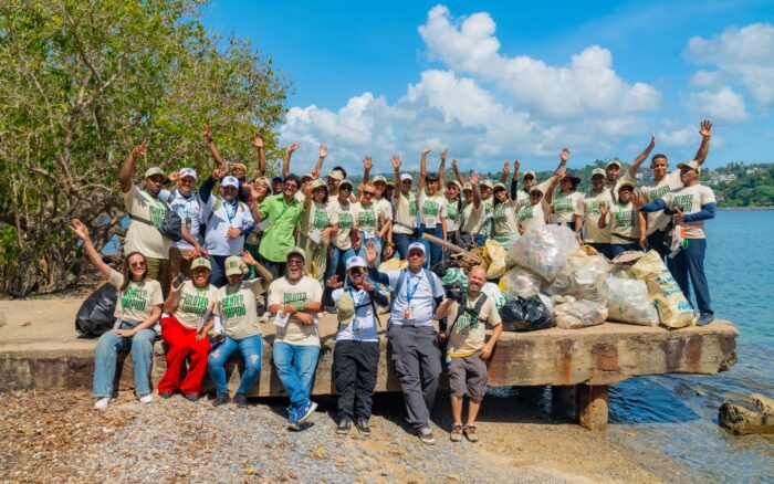 Prioriza RD realiza jornada simultánea de limpieza en cayos de Samaná y retira más de 1,093 libras de desechos