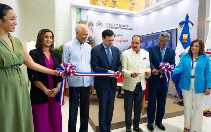 ITSC presenta su propuesta académica e iniciativas en la Feria Internacional del Libro Santo Domingo 2026