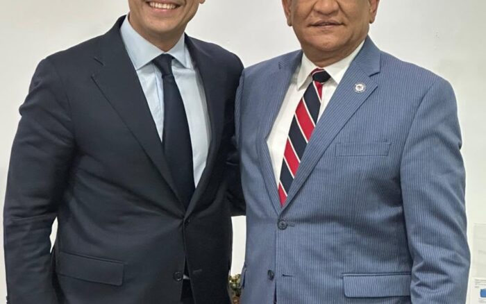 Wellington Arnaud designa a Guillermo Moringlane director ejecutivo del sector Salud de su proyecto presidencial