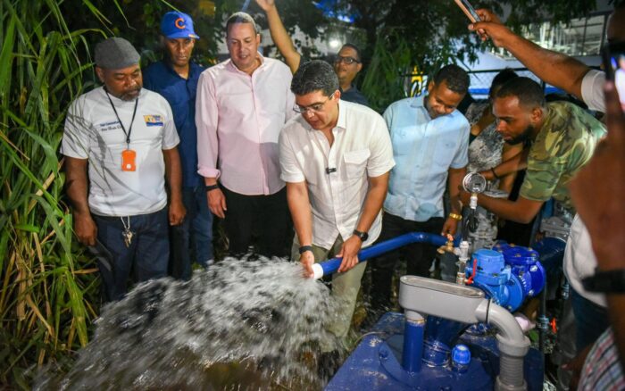 Fellito Suberví resuelve problema de agua de dos décadas en La Puya y La Yagüita