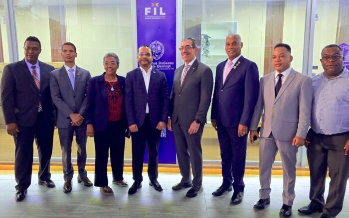 UASD inaugura stand en la XXVIII Feria Internacional del Libro Santo Domingo 2026