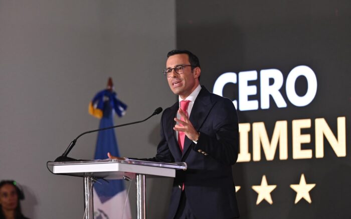 Empresario israelí Yossi Abadi presenta en RD “Cero Crimen”, el libro que aborda la transformación de El Salvador