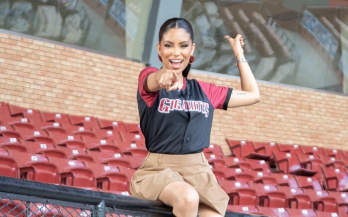 Melissa Santos suma un nuevo paso a su carrera como animadora de los Gigantes del Cibao