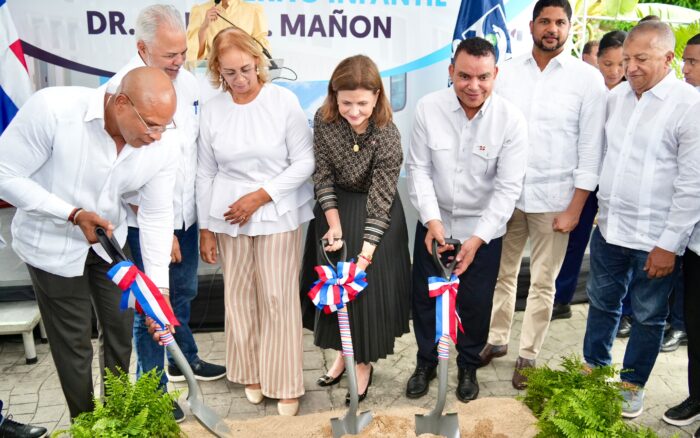 Raquel Peña encabeza primer palazo para remozamiento del Hospital Materno Infantil Jacinto Mañón con inversión superior a RD$489 millones
