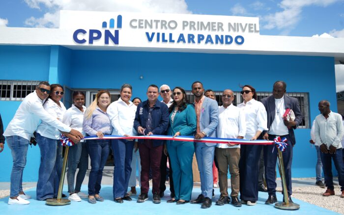 Tras 42 años de espera, director SNS entrega remozado y equipado CPN Villarpando en Azua