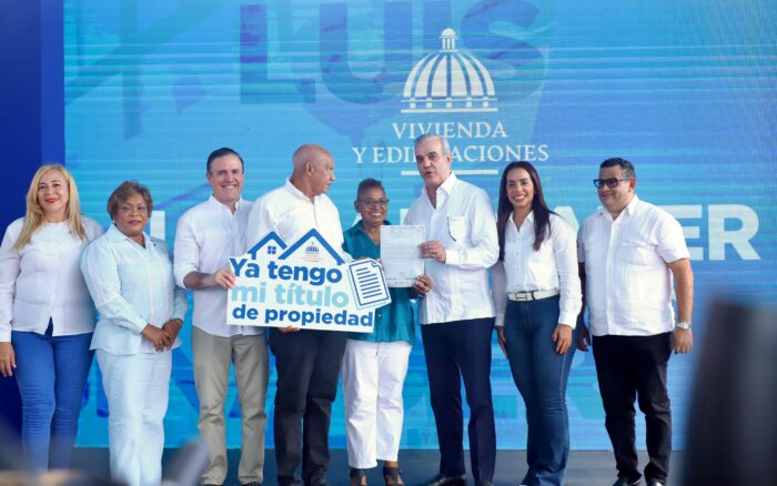 Alcaldesa Betty Gerónimo desarrolla agenda junto al presidente Abinader en Santo Domingo Norte