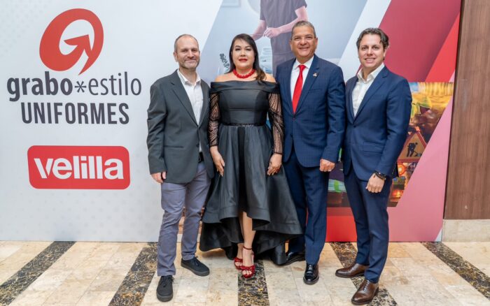 Grabo Estilo presenta las últimas tendencias en uniformes profesionales de Velilla durante desfile en Santo Domingo